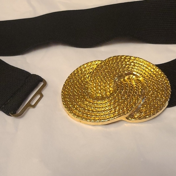 Retro 80's inspired Belt elastic with gold color clasp - Picture 2 of 5